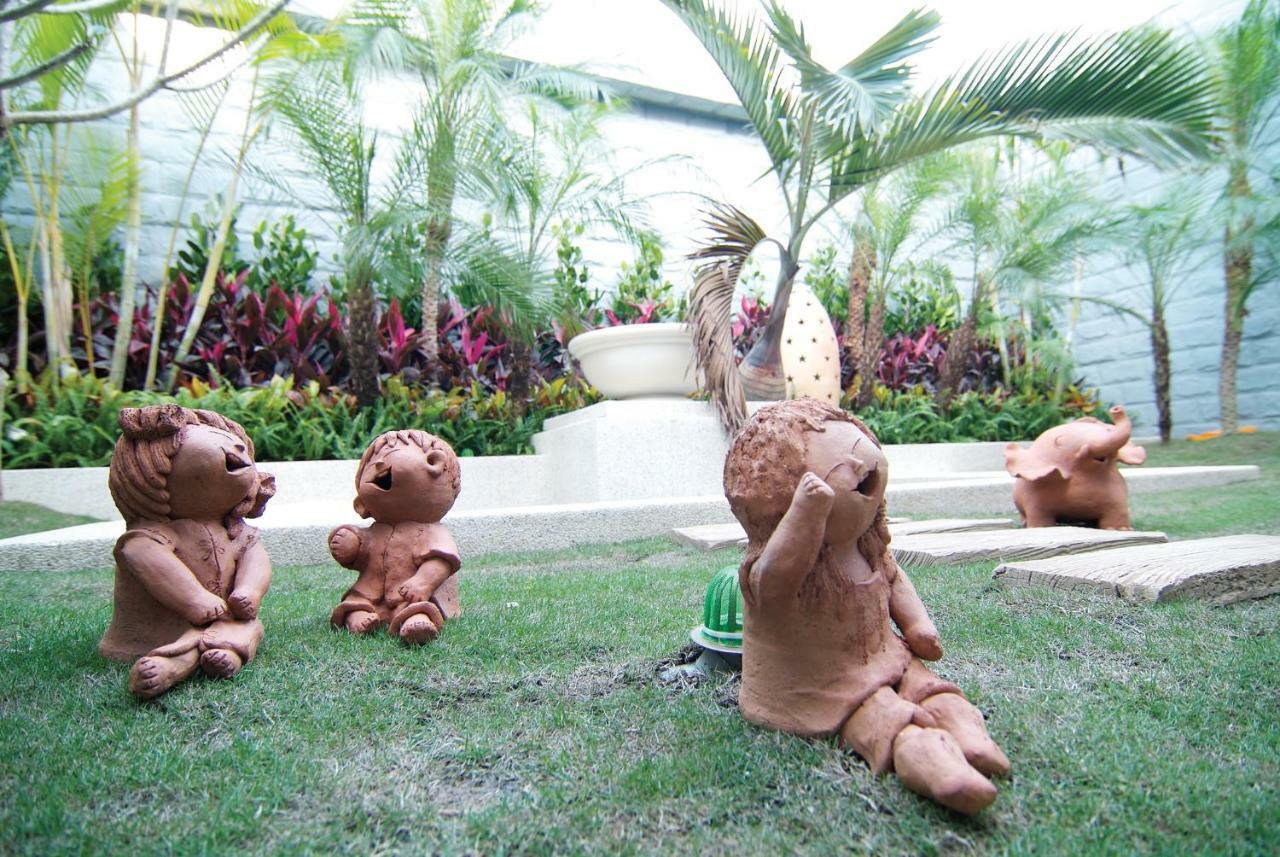 Q Motel精品旅館 Tucseng Kültér fotó